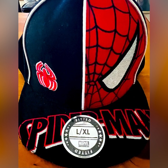 Spider-Man SnapBack Hat - Picture 6 of 7